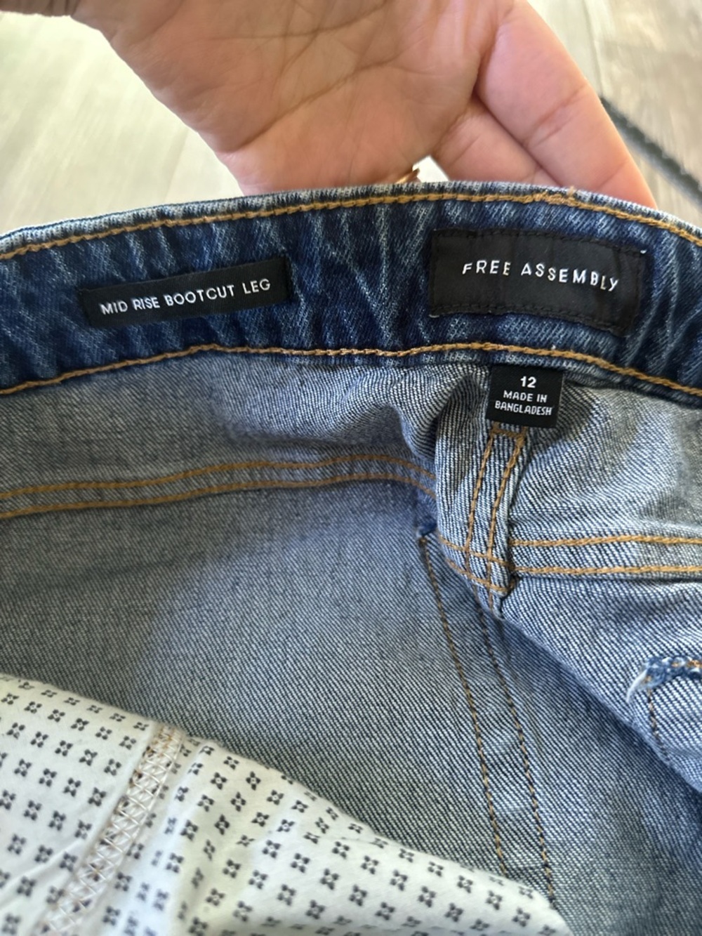 Free Assembly Mid Rise Bootcut Jeans - Blue - Picture 10 of 13